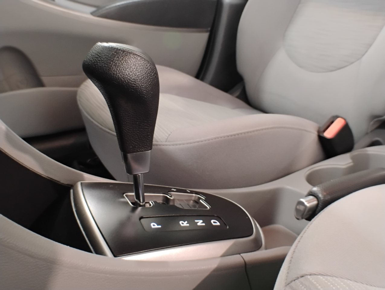 Hyundai Accent SE 4-Door 6A 2016