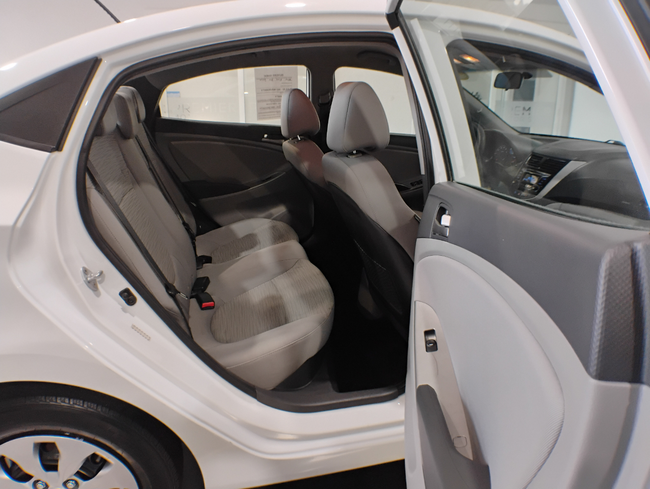 Hyundai Accent SE 4-Door 6A 2016