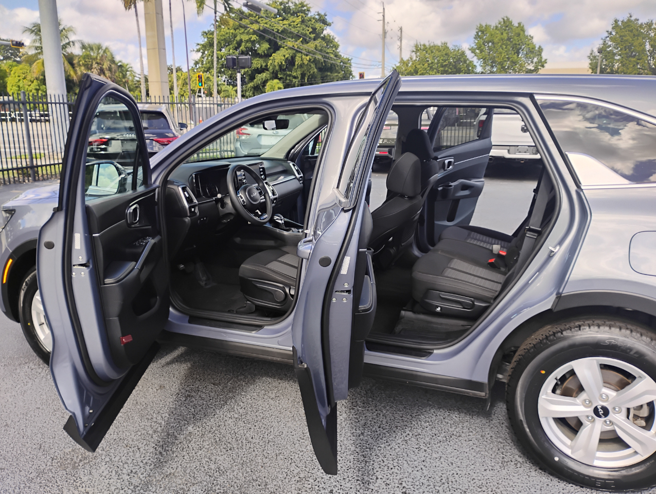 Kia Sorento LX 2WD 2023