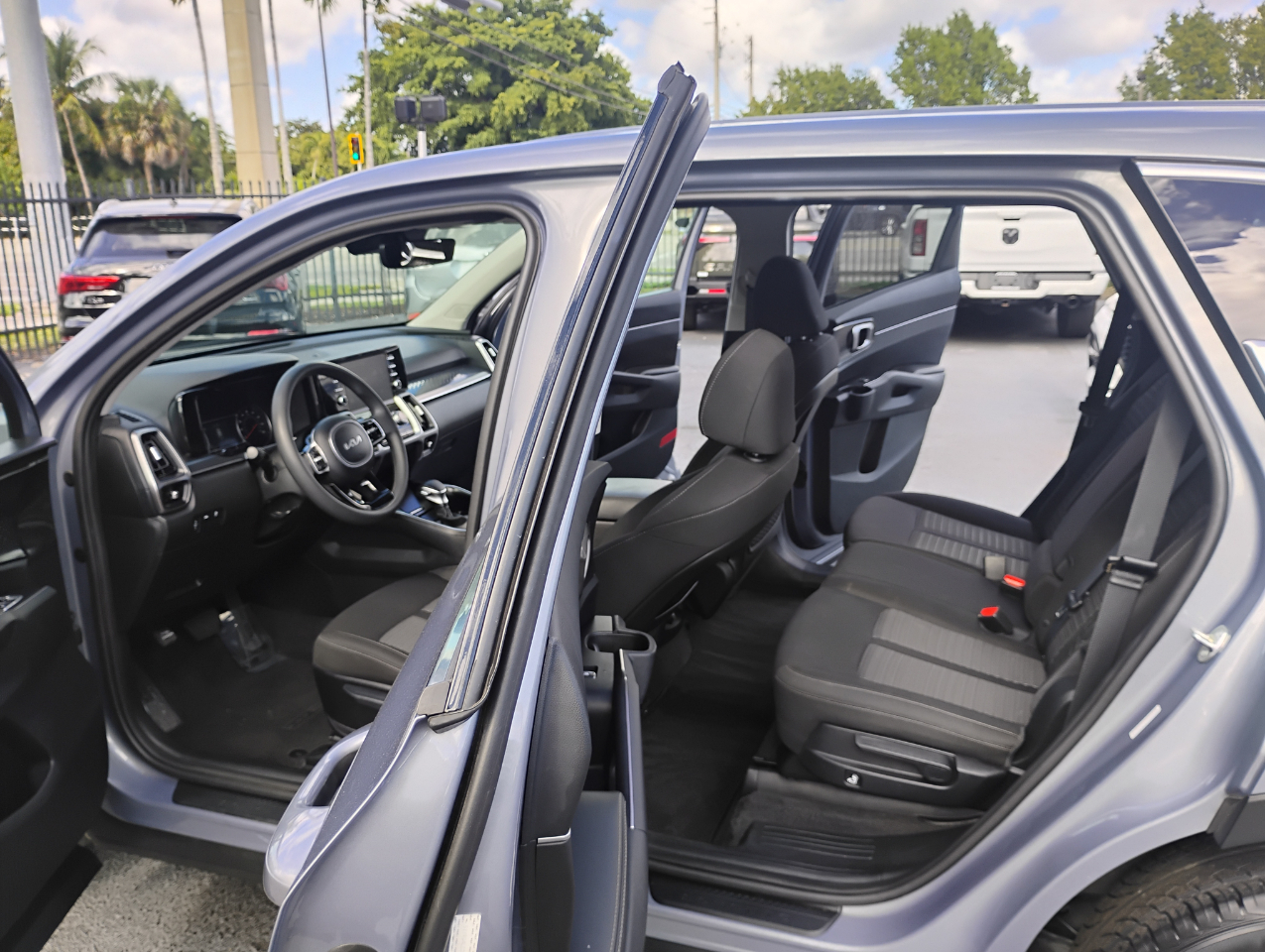 Kia Sorento LX 2WD 2023