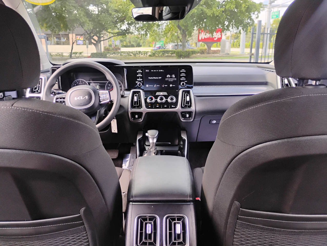 Kia Sorento LX 2WD 2023