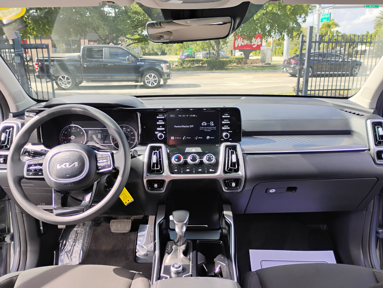 Kia Sorento LX 2WD 2023