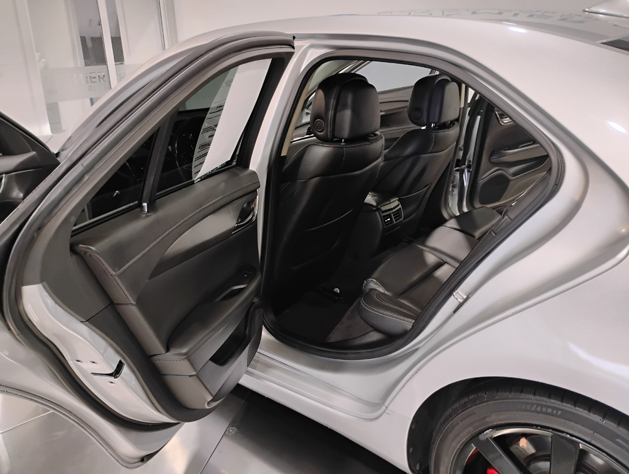 Cadillac ATS 2.5L Standard RWD 2014