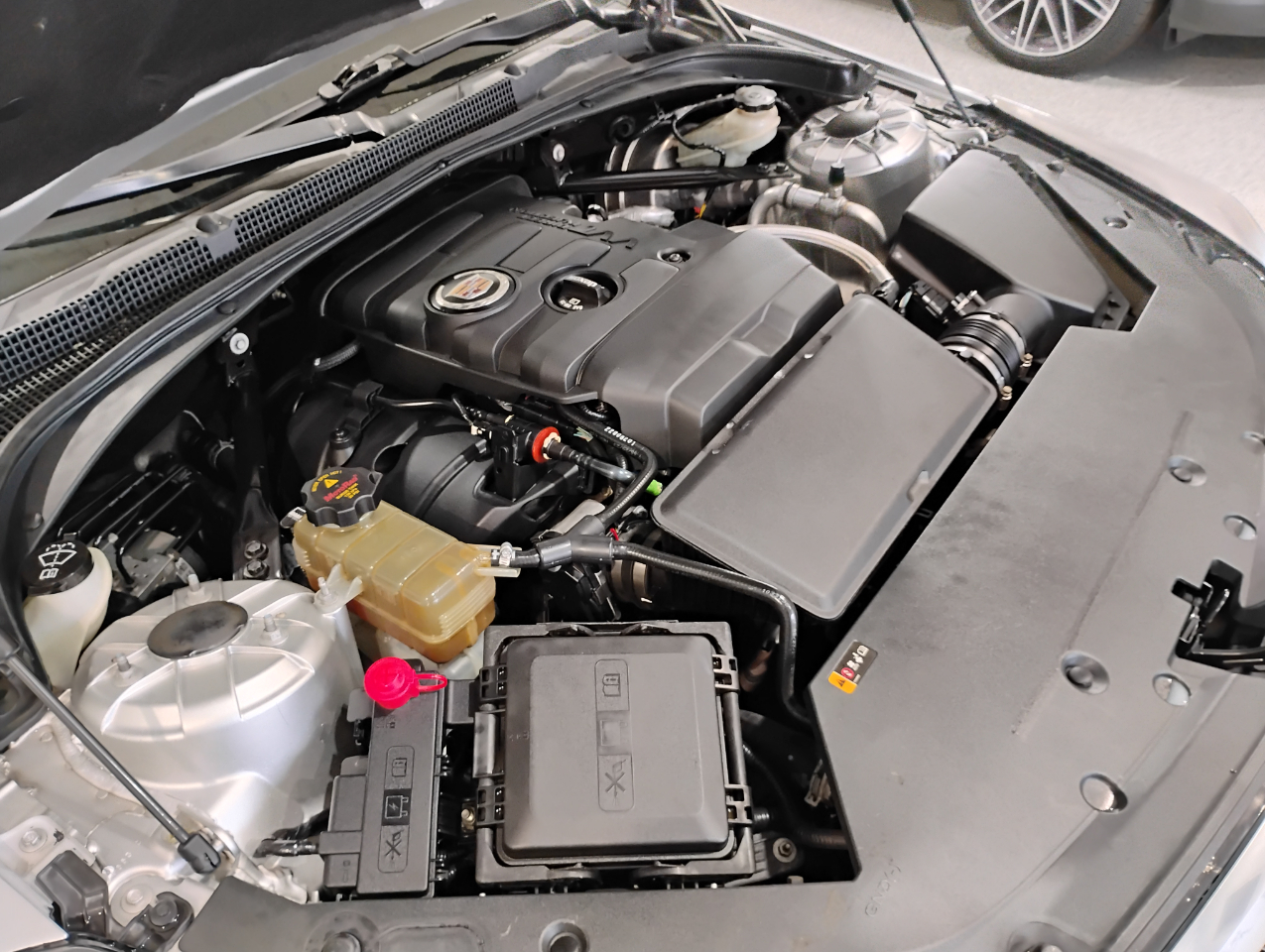 Cadillac ATS 2.5L Standard RWD 2014