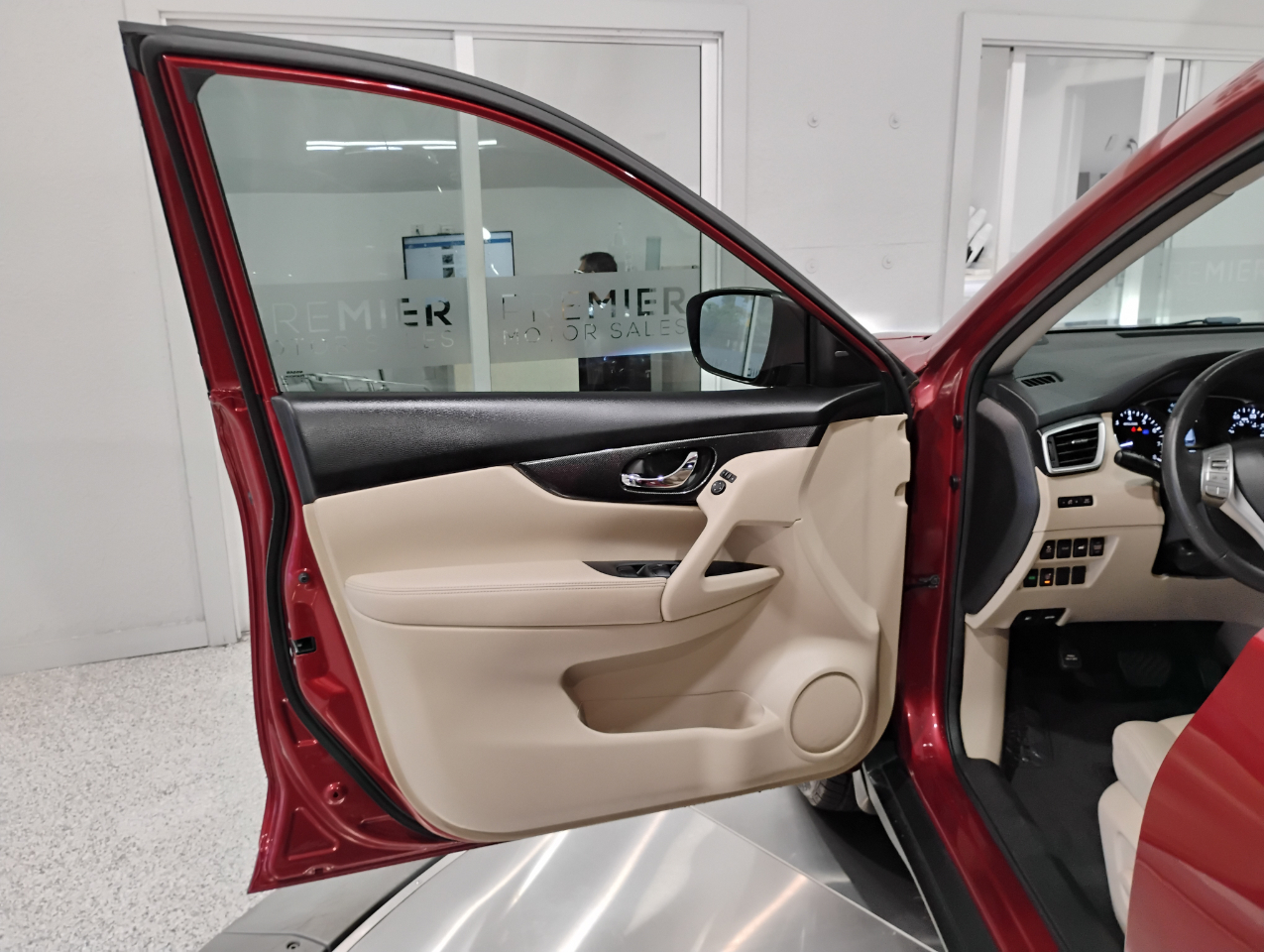 Nissan Rogue S 2WD 2016