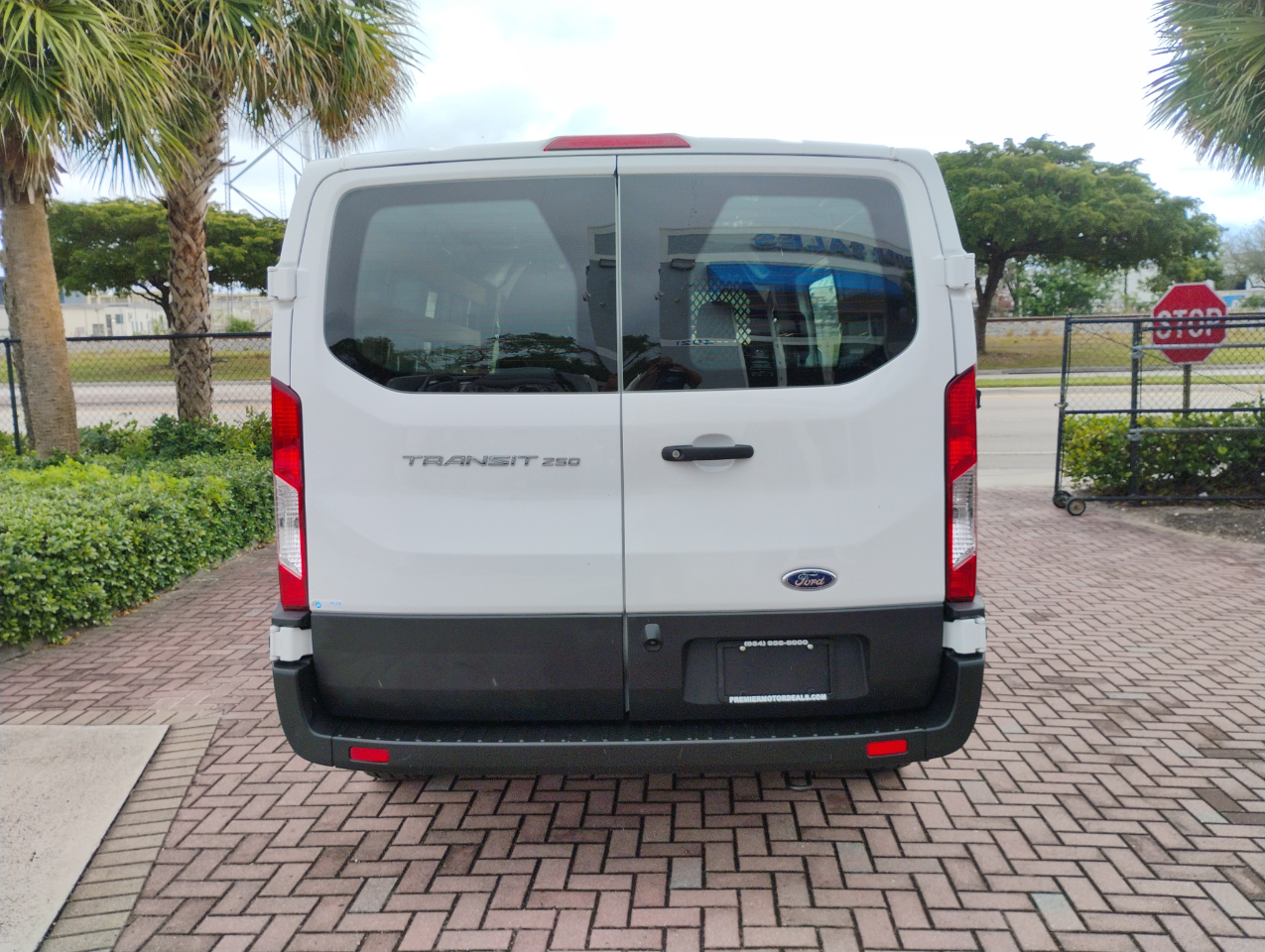 Ford Transit 250 Van 2023