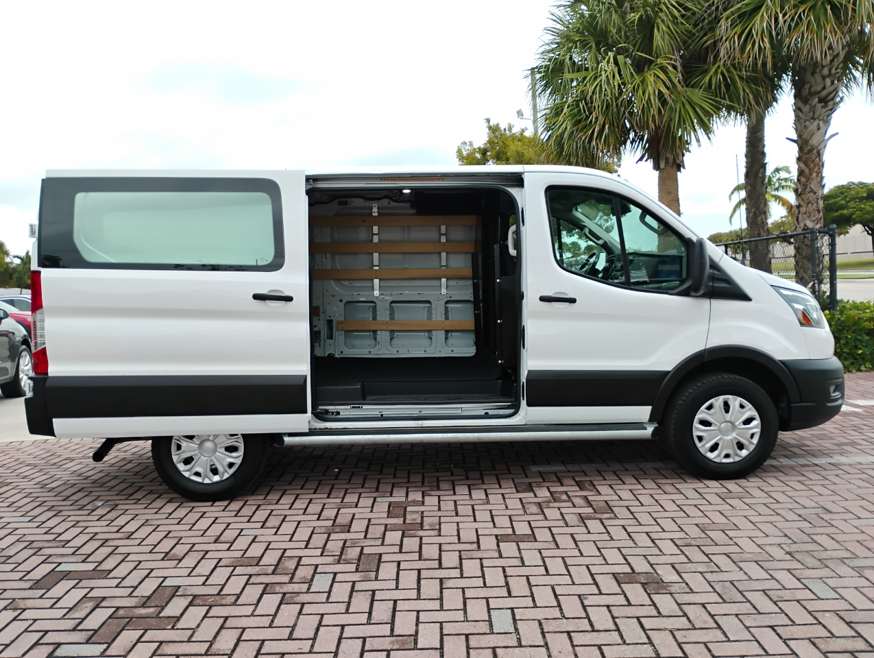 Ford Transit 250 Van 2023