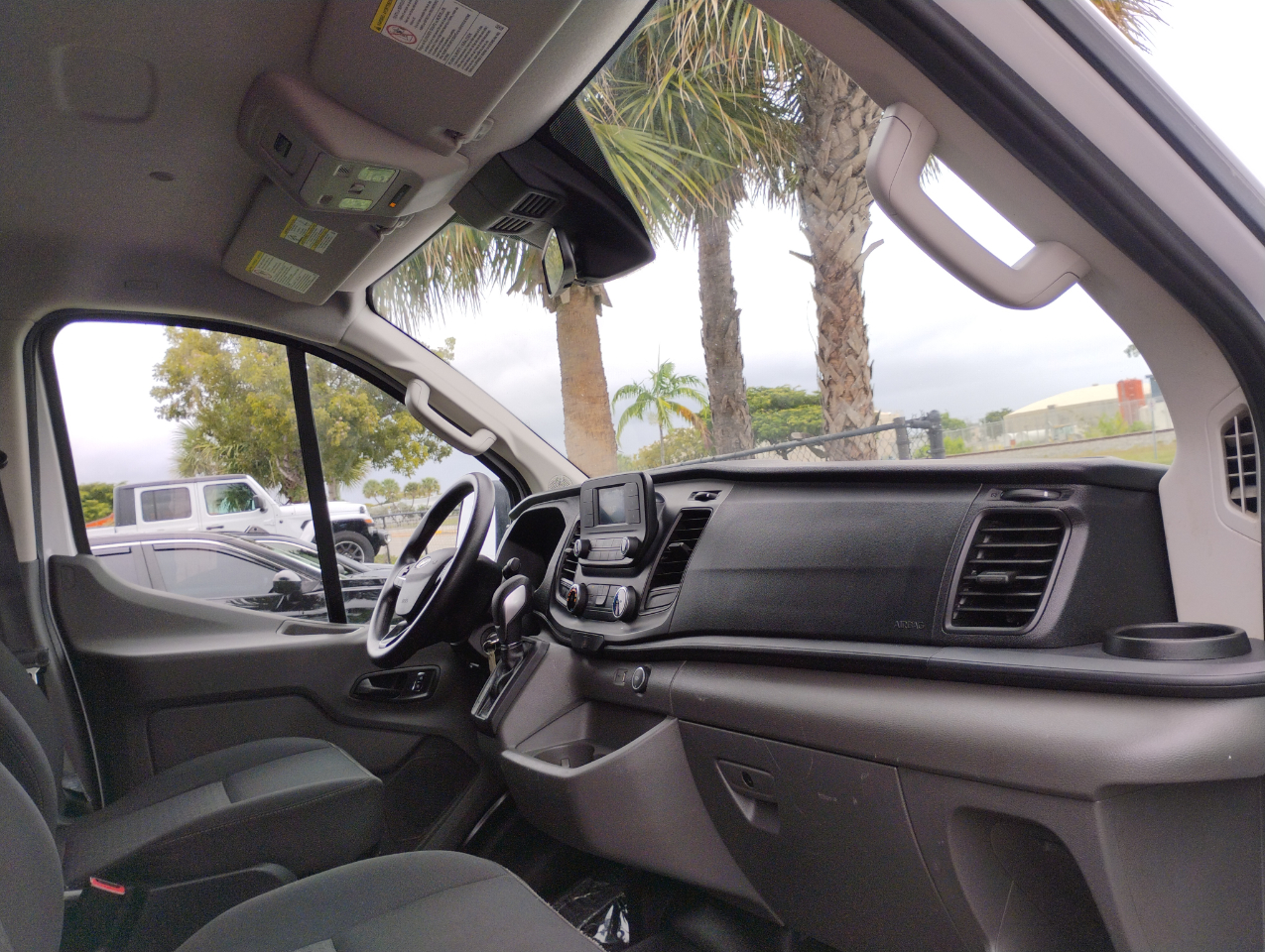 Ford Transit 250 Van 2023