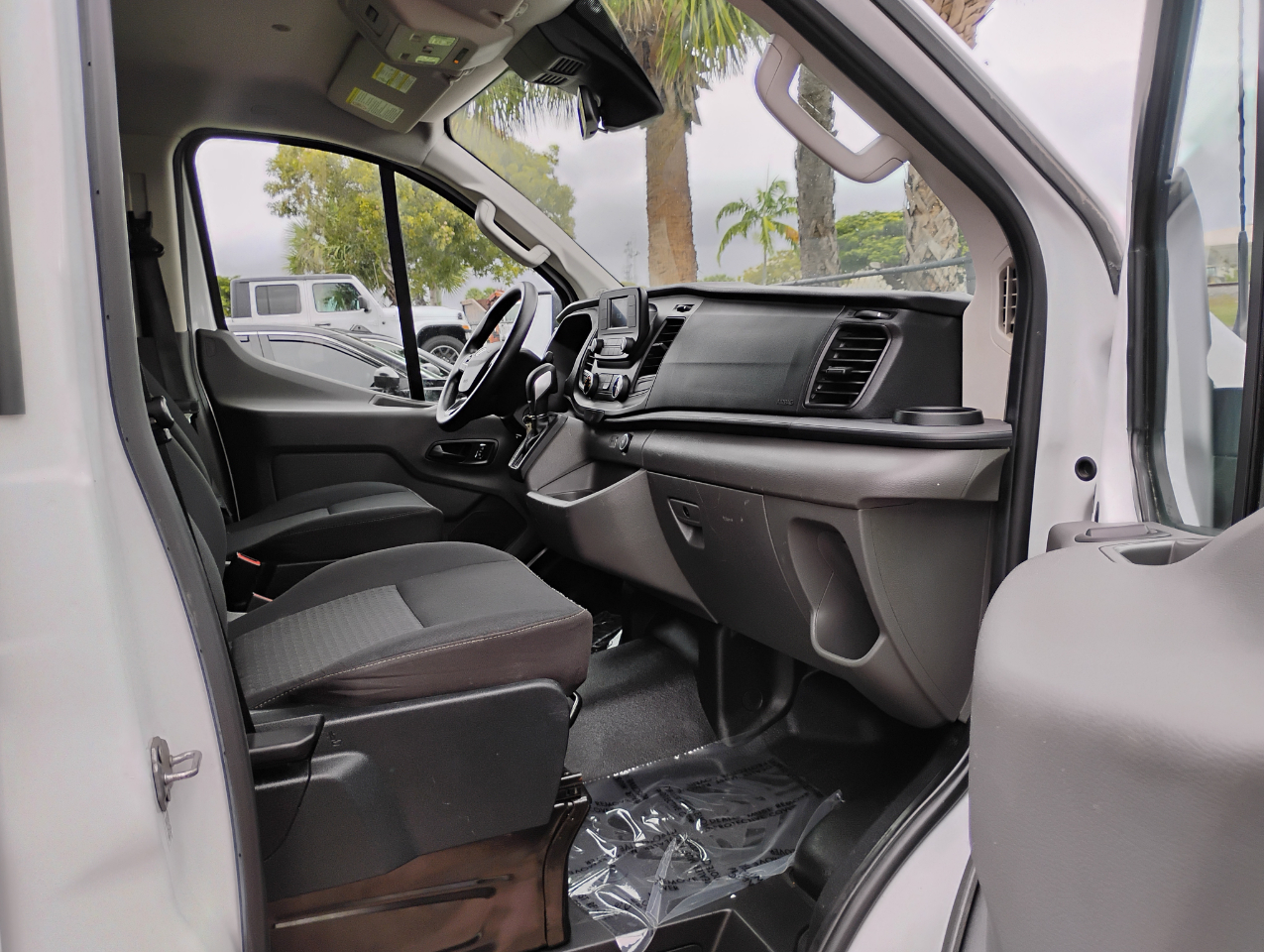 Ford Transit 250 Van 2023