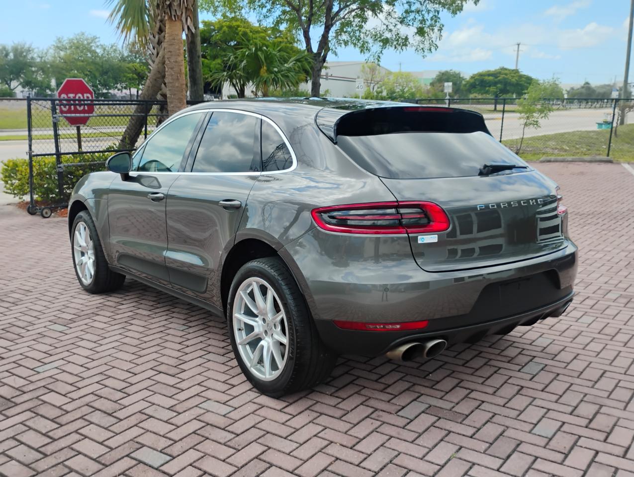 Porsche Macan S 2016