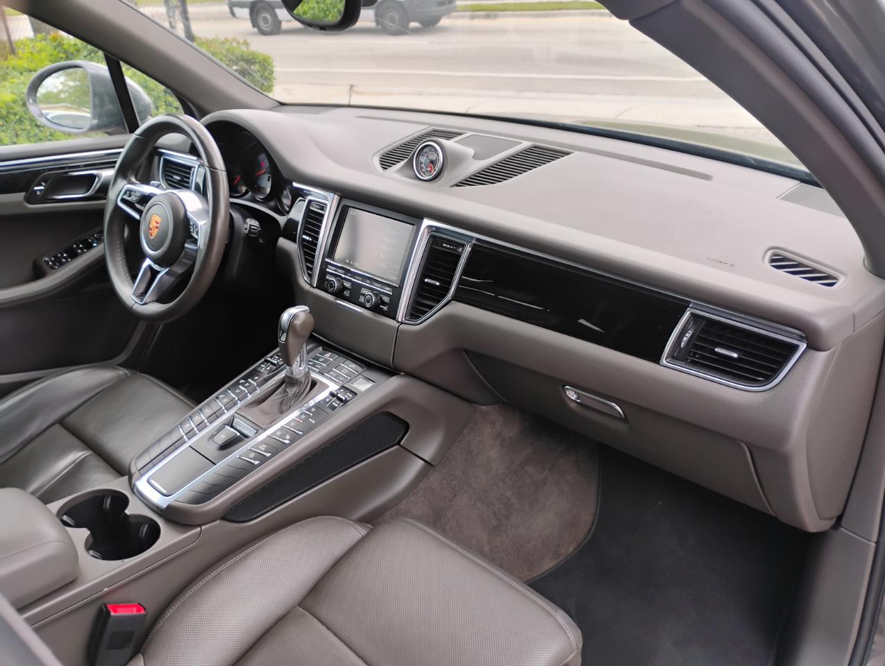 Porsche Macan S 2016