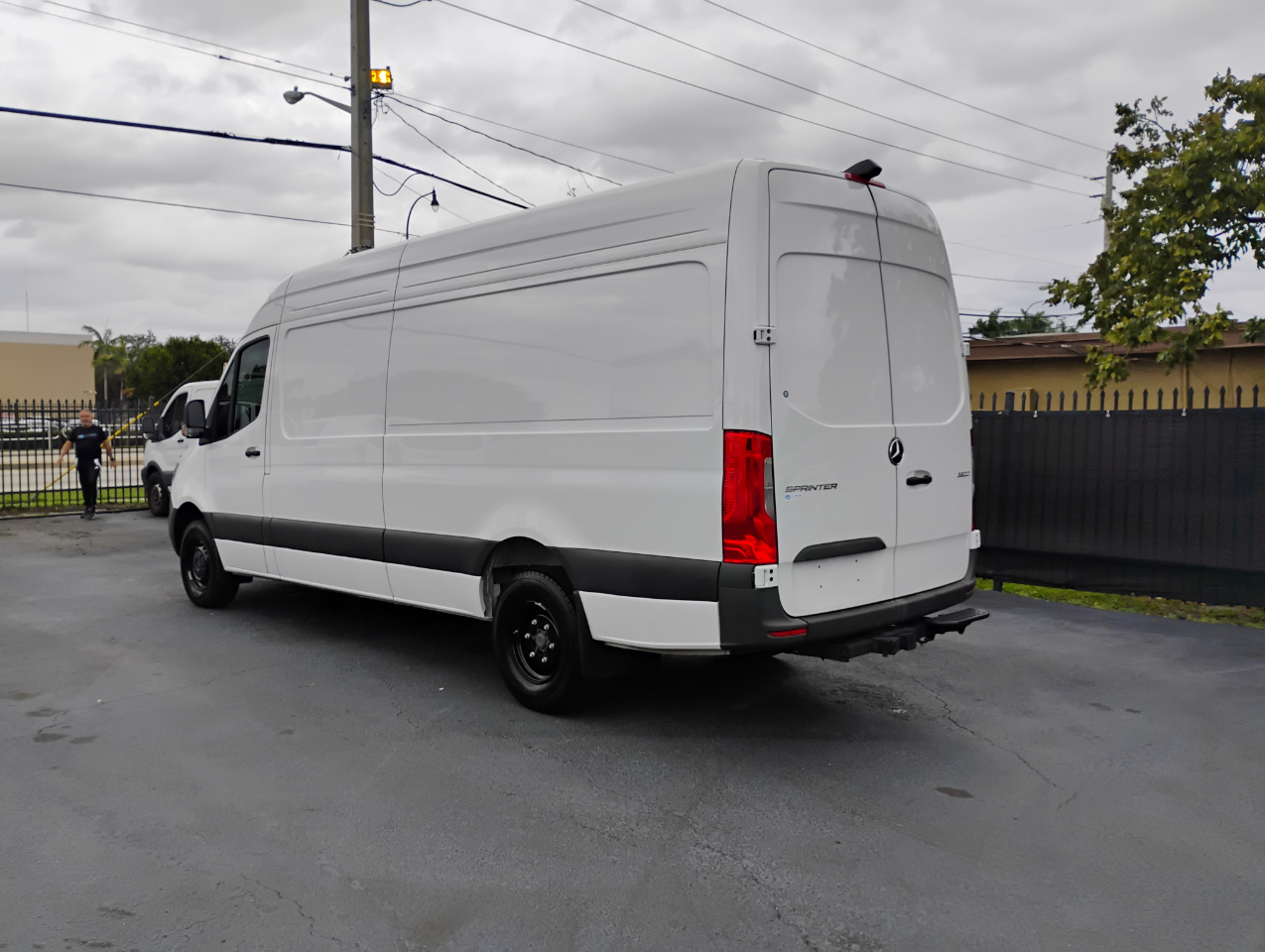 Mercedes-Benz Sprinter 3500 170-in. WB 2024