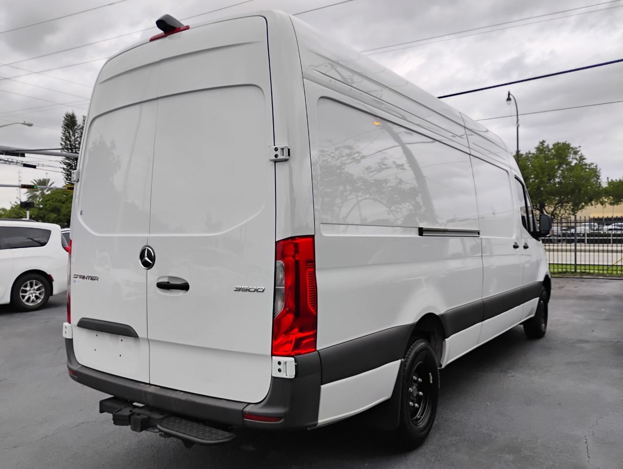 Mercedes-Benz Sprinter 3500 170-in. WB 2024