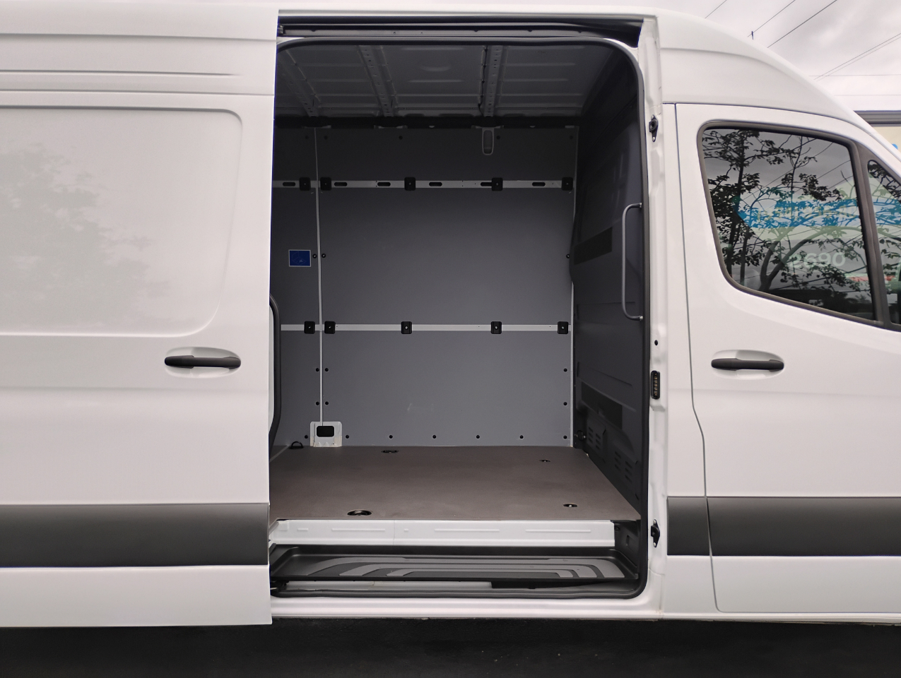 Mercedes-Benz Sprinter 3500 170-in. WB 2024