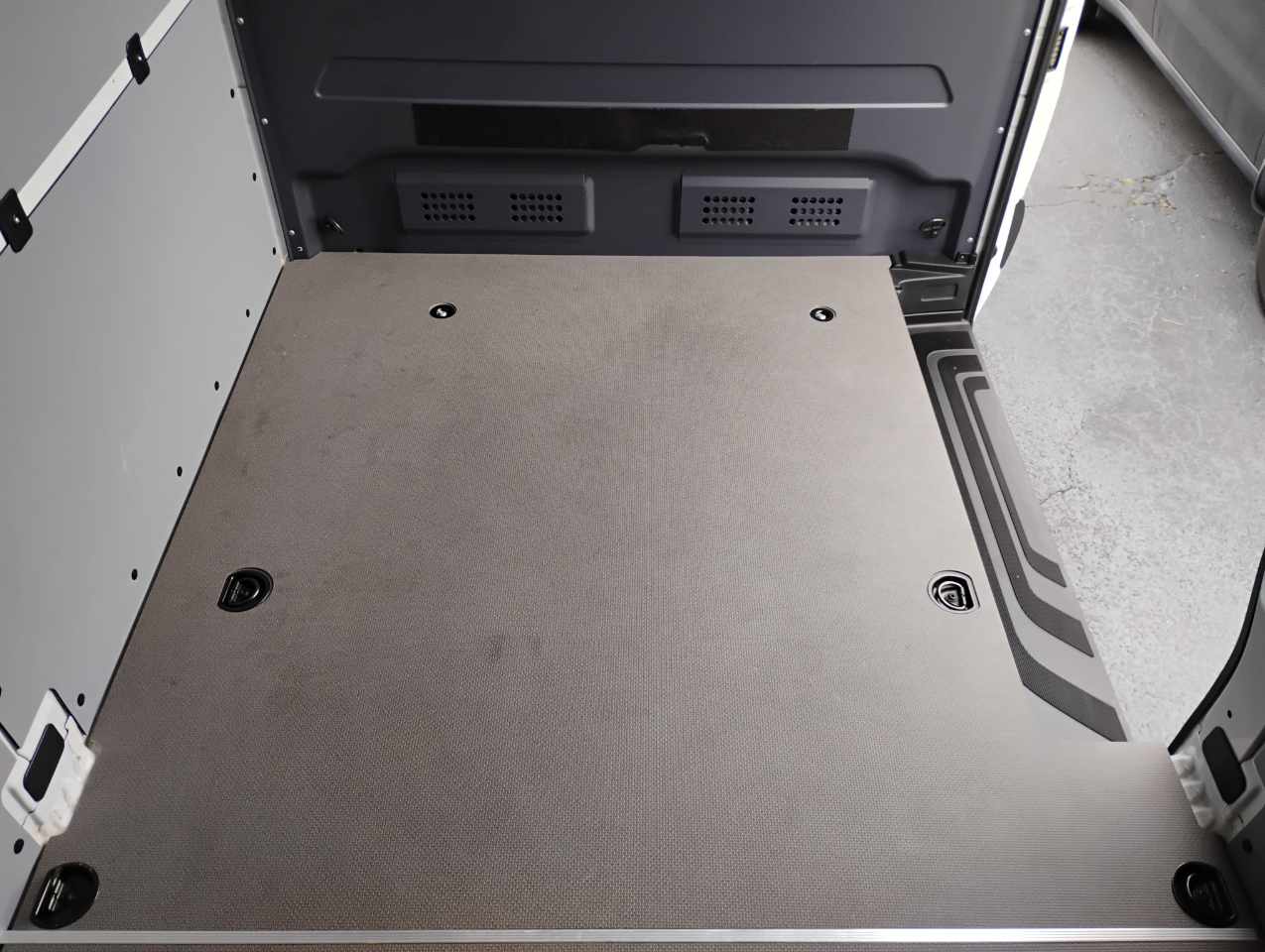 Mercedes-Benz Sprinter 3500 170-in. WB 2024