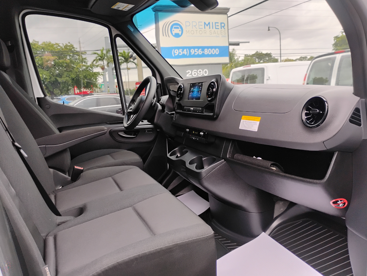 Mercedes-Benz Sprinter 3500 170-in. WB 2024