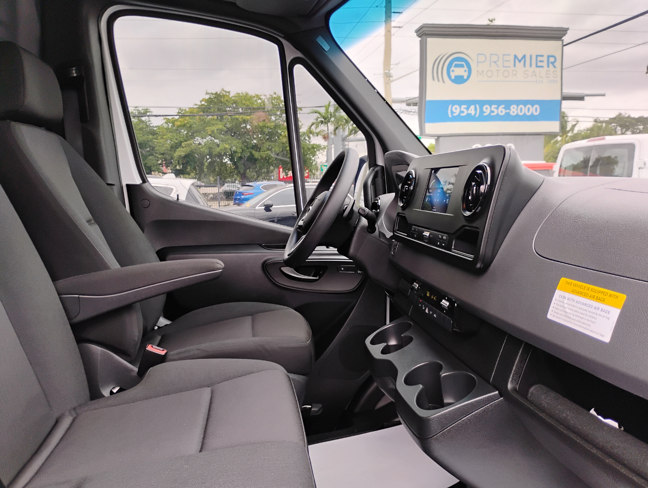 Mercedes-Benz Sprinter 3500 170-in. WB 2024