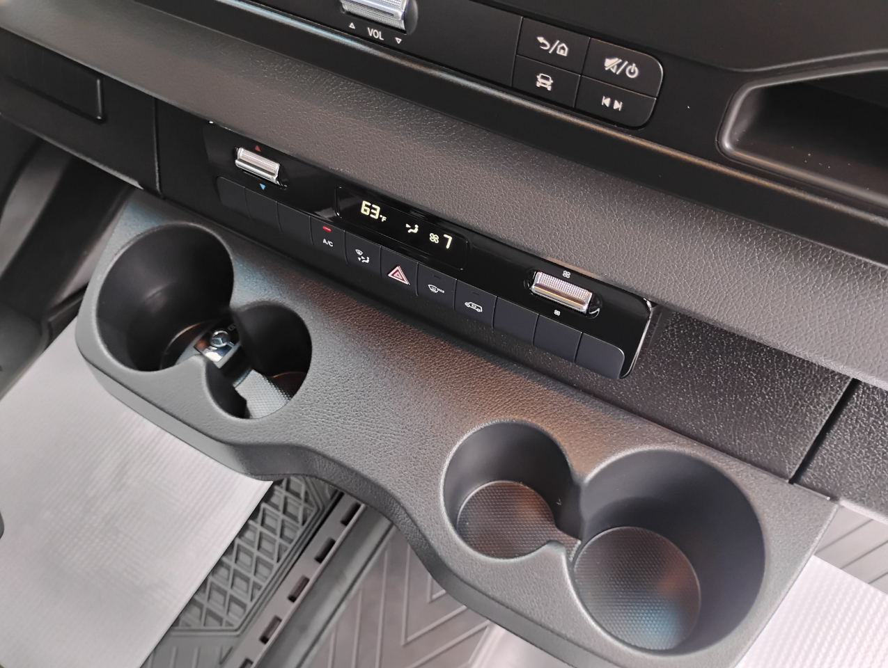 Mercedes-Benz Sprinter 3500 170-in. WB 2024