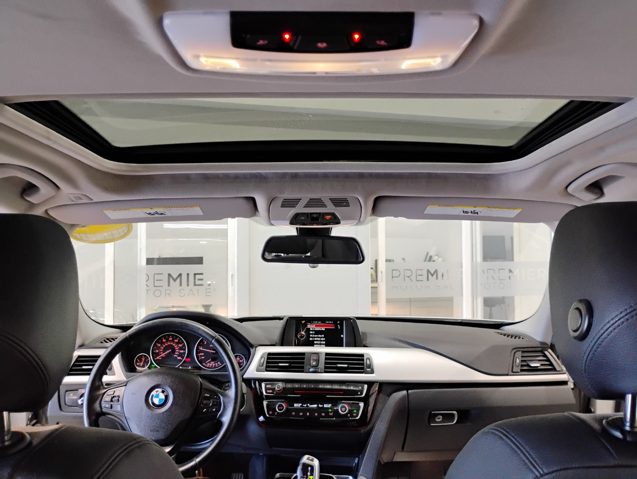 BMW 3-Series 320i Sedan 2017