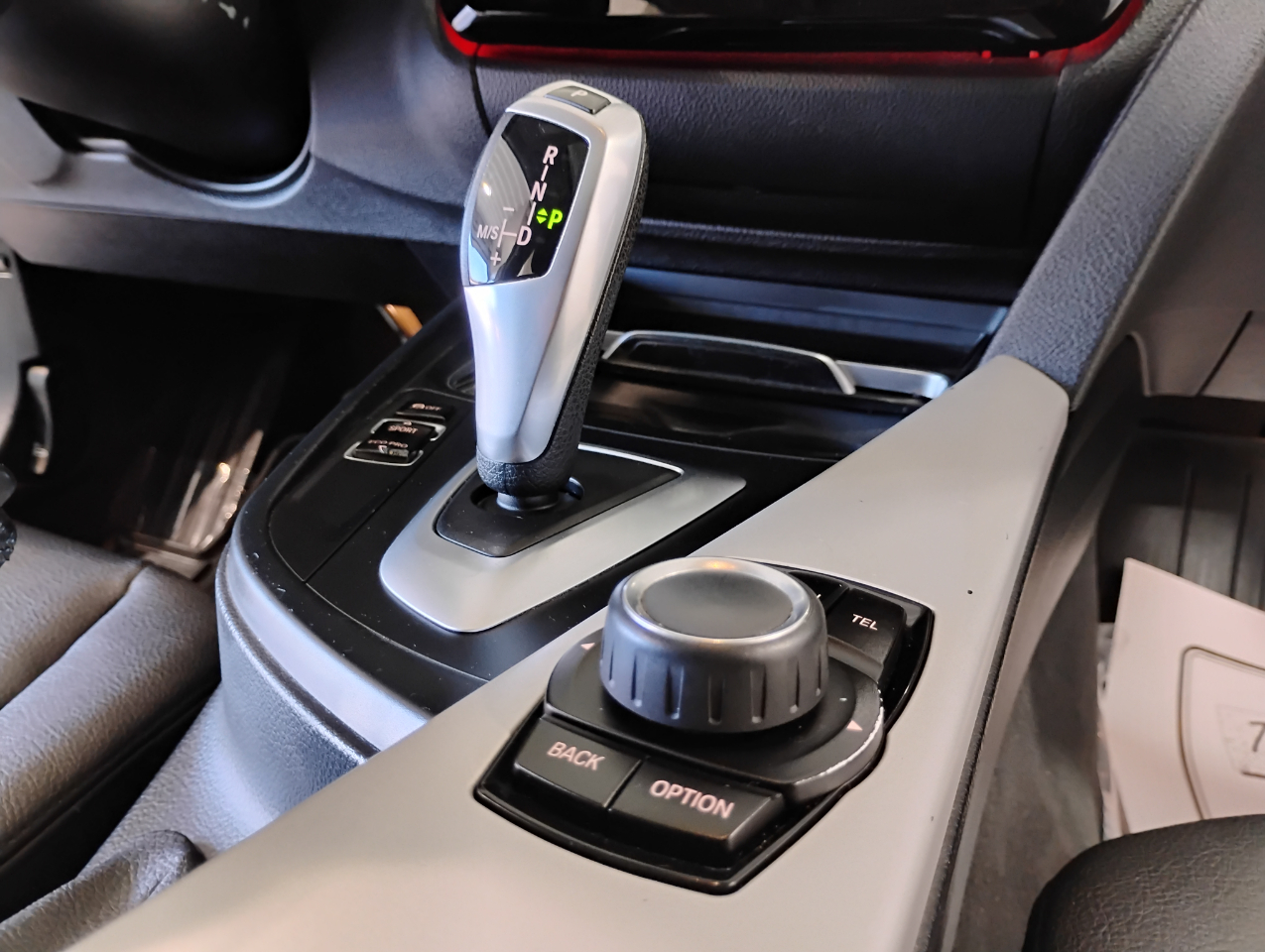 BMW 3-Series 320i Sedan 2017