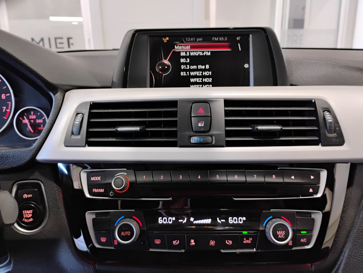 BMW 3-Series 320i Sedan 2017