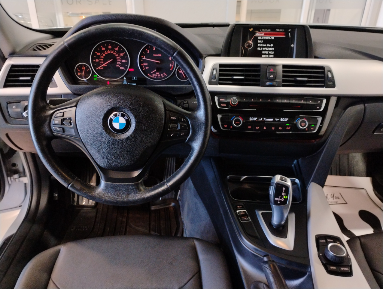 BMW 3-Series 320i Sedan 2017