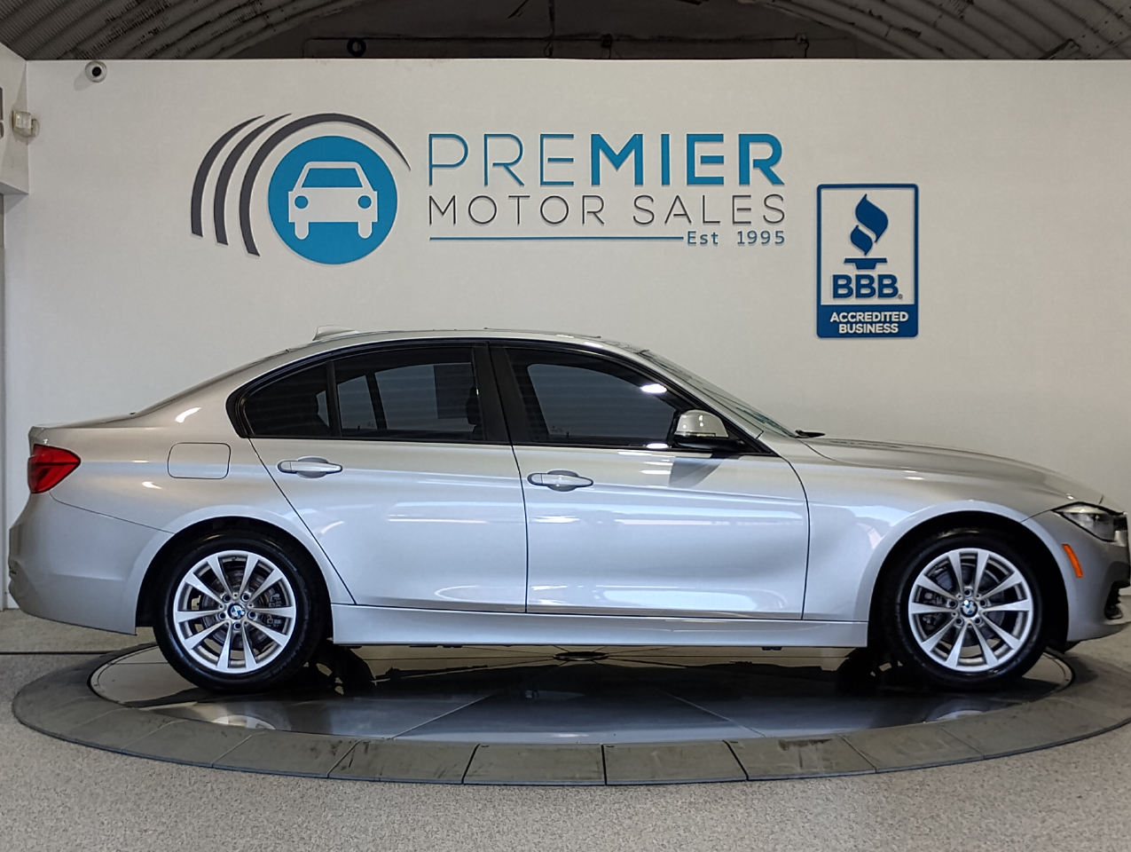 BMW 3-Series 320i Sedan 2017
