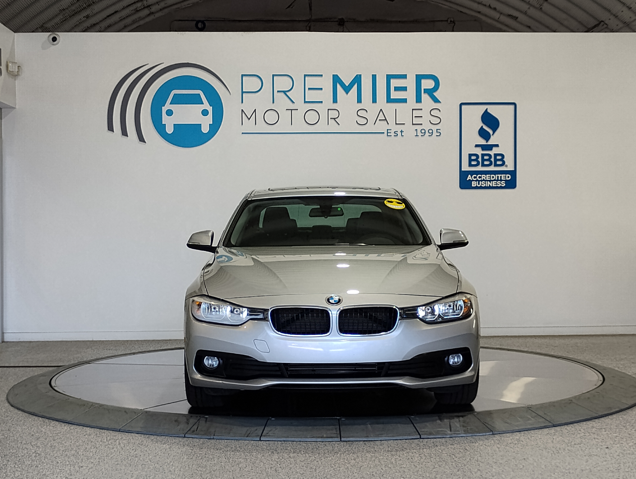 BMW 3-Series 320i Sedan 2017