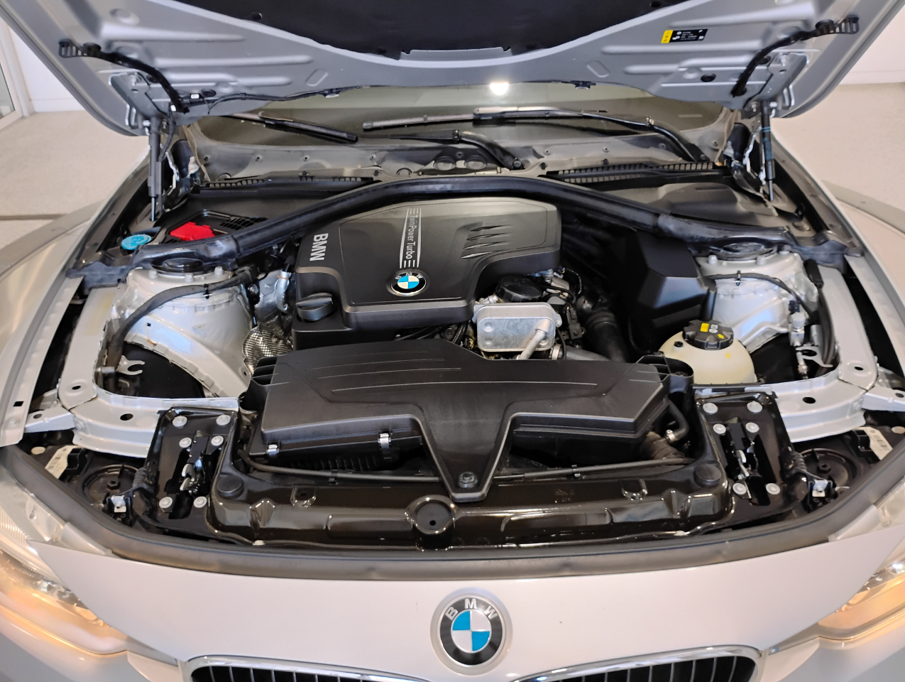 BMW 3-Series 320i Sedan 2017