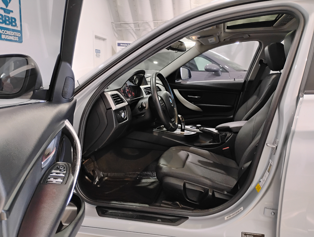 BMW 3-Series 320i Sedan 2017