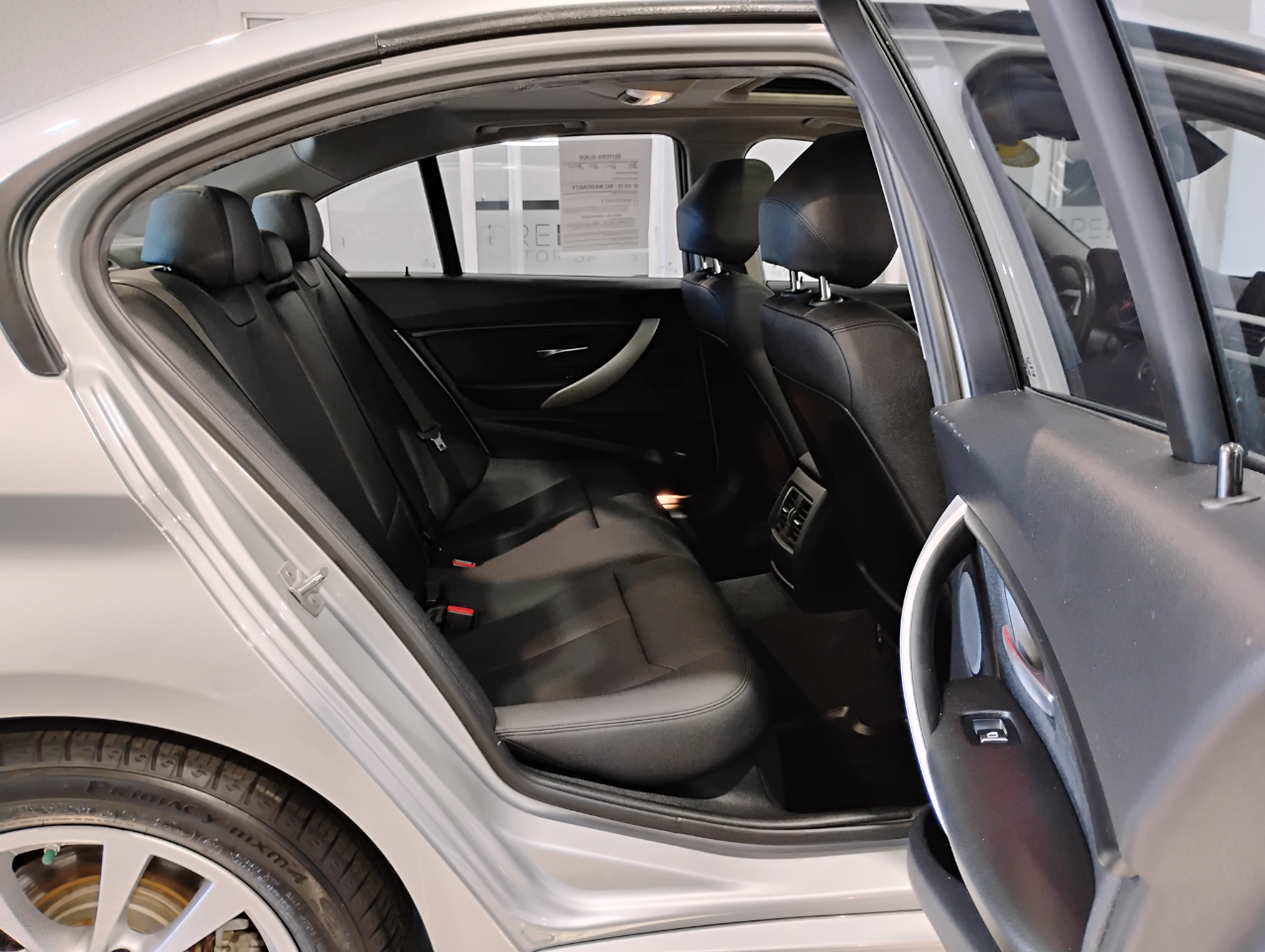 BMW 3-Series 320i Sedan 2017