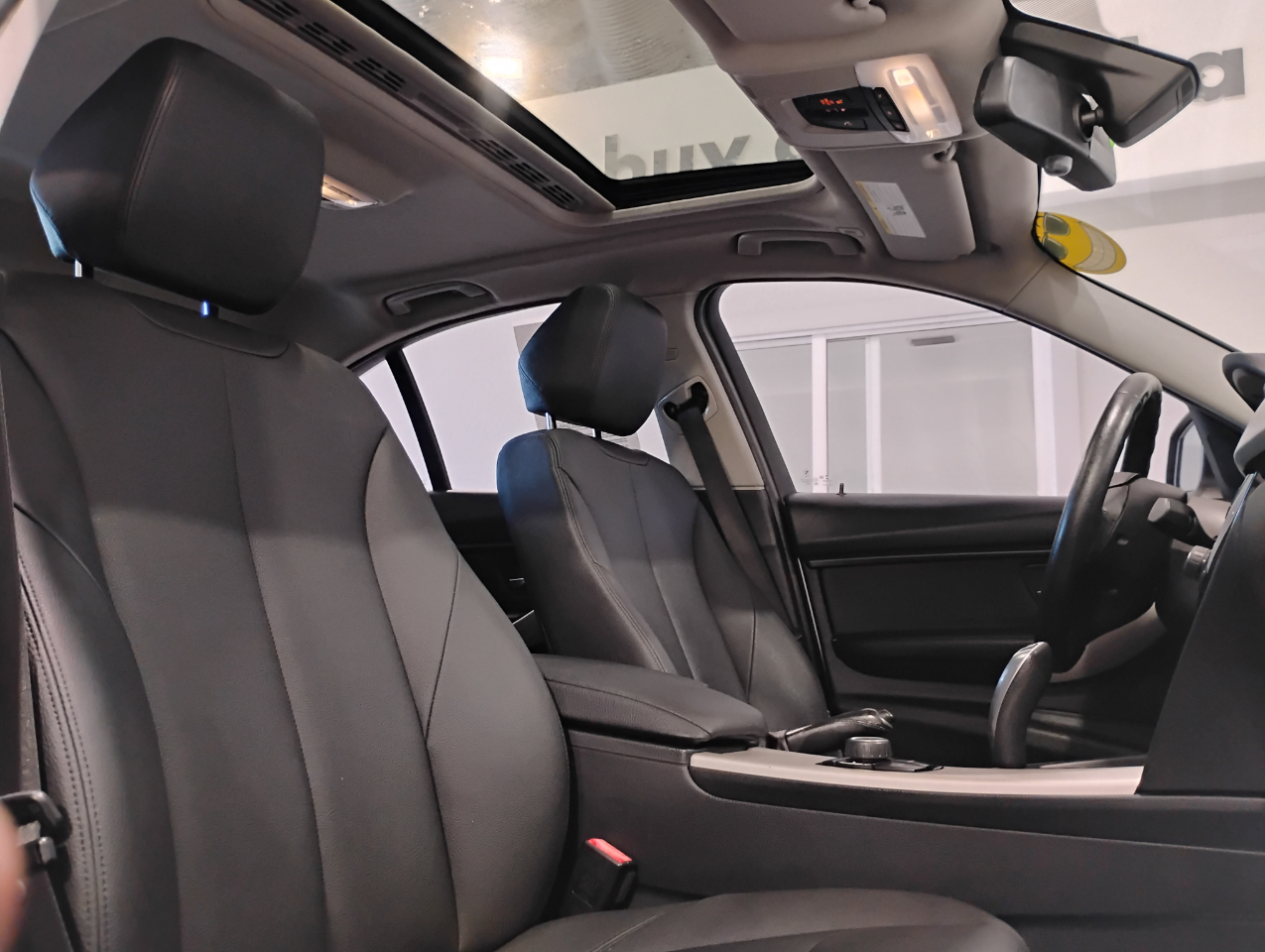 BMW 3-Series 320i Sedan 2017