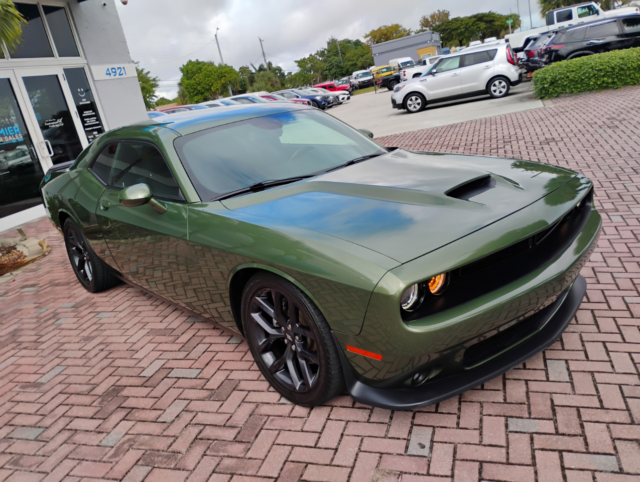 Dodge Challenger GT 2021