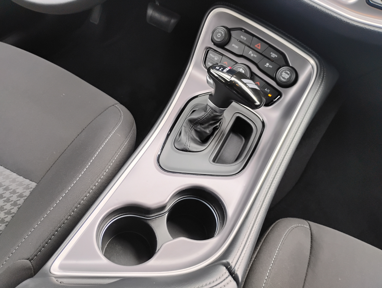 Dodge Challenger GT 2021