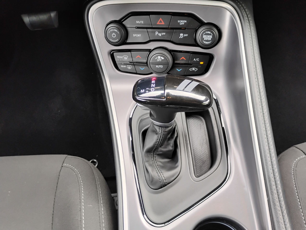 Dodge Challenger GT 2021