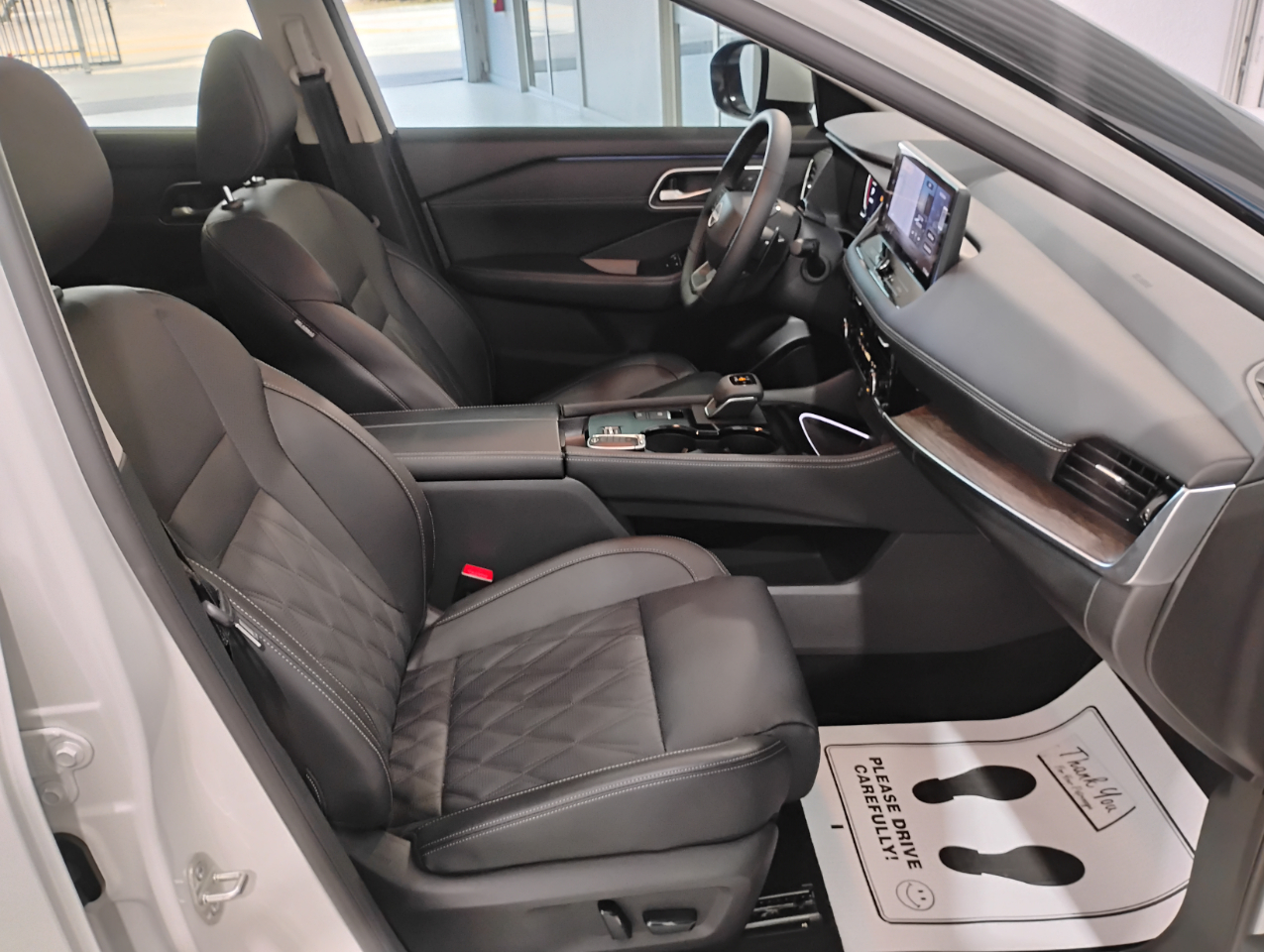 Nissan Rogue Platinum 2025