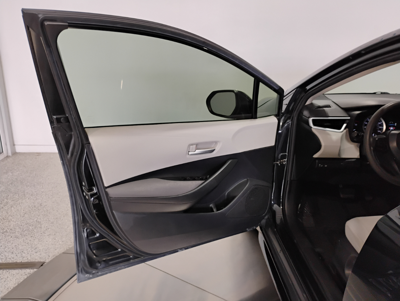 Toyota Corolla LE 2020