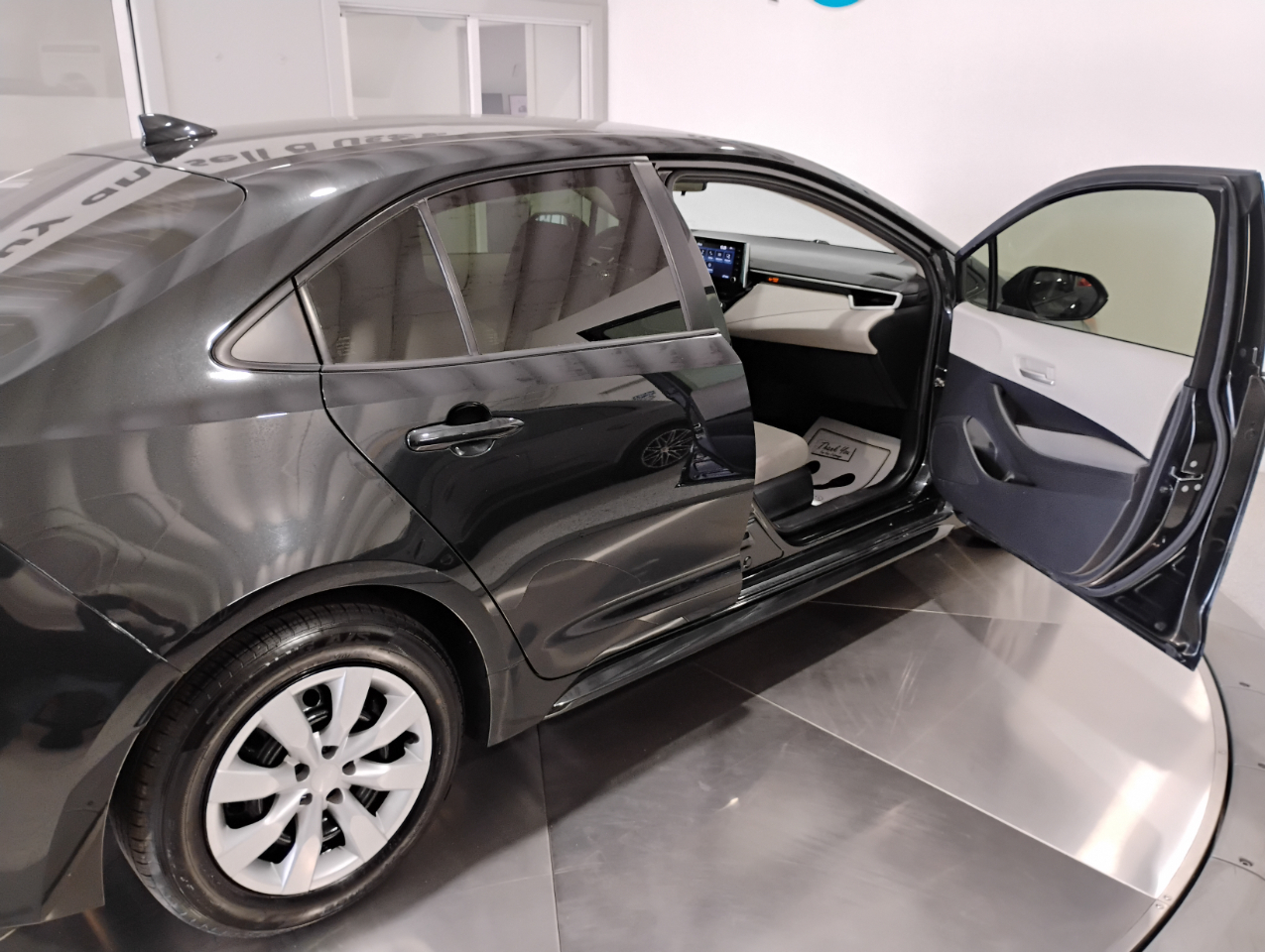 Toyota Corolla LE 2020