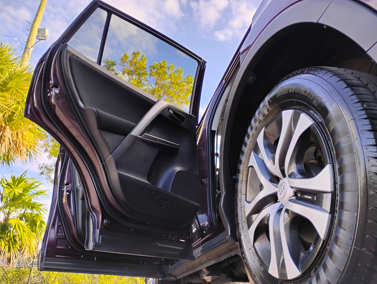 Toyota RAV4 LE FWD 2017