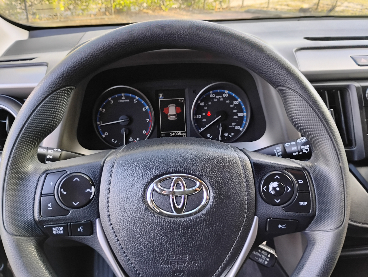 Toyota RAV4 LE FWD 2017