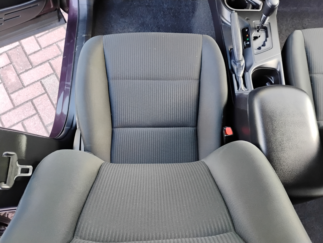 Toyota RAV4 LE FWD 2017