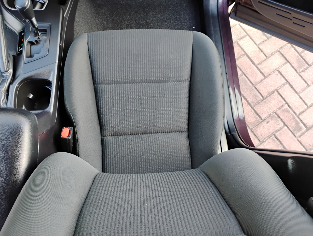 Toyota RAV4 LE FWD 2017