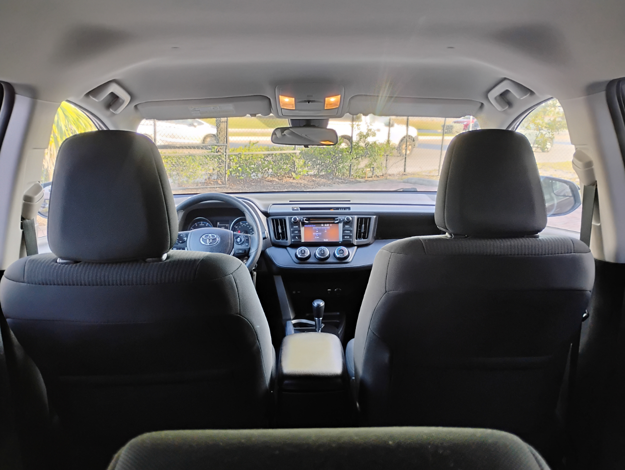 Toyota RAV4 LE FWD 2017