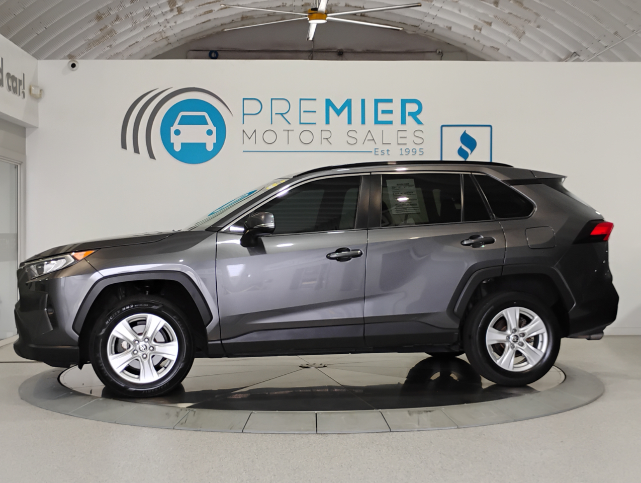 Toyota RAV4 XLE 2021