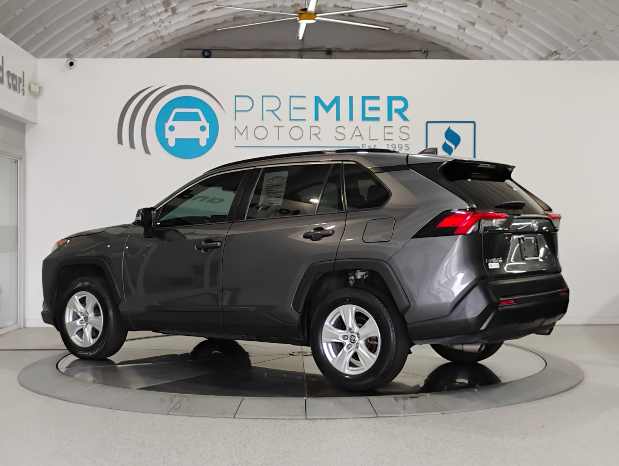 Toyota RAV4 XLE 2021