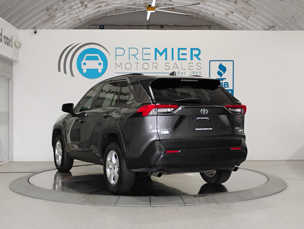 Toyota RAV4 XLE 2021