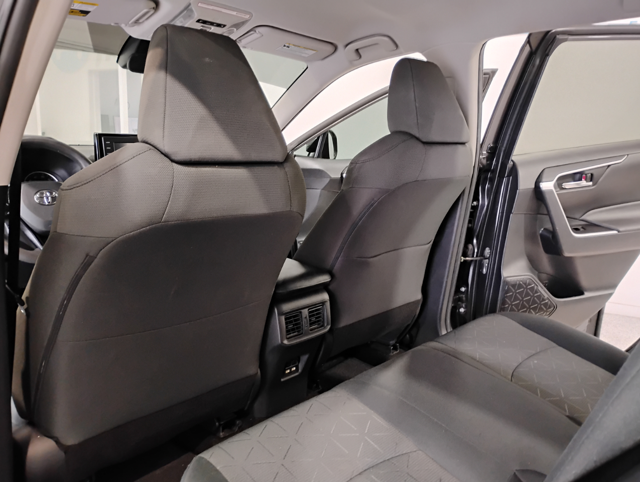 Toyota RAV4 XLE 2021