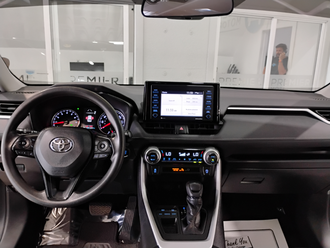 Toyota RAV4 XLE 2021