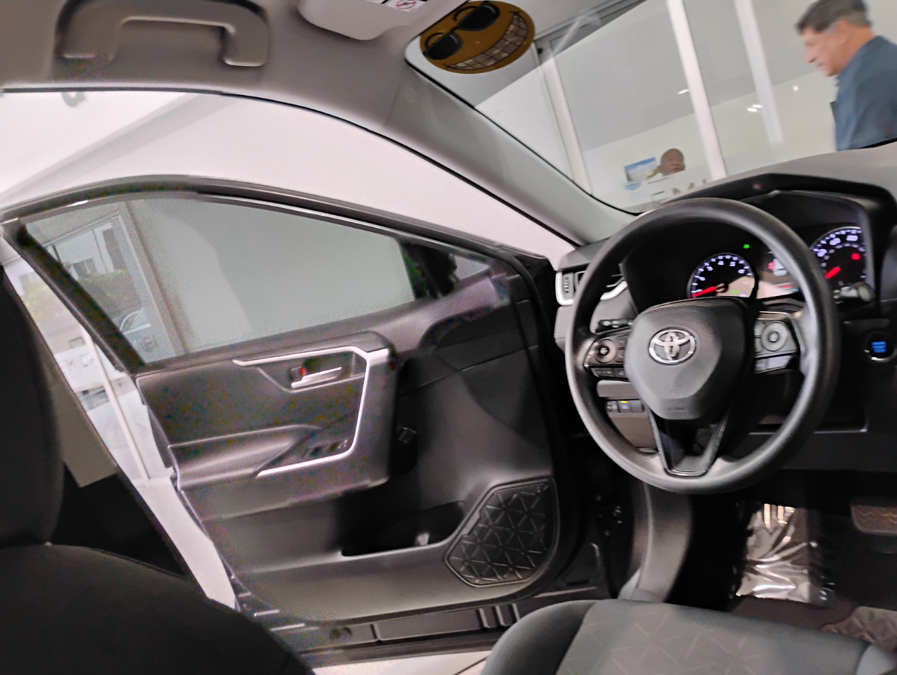 Toyota RAV4 XLE 2021