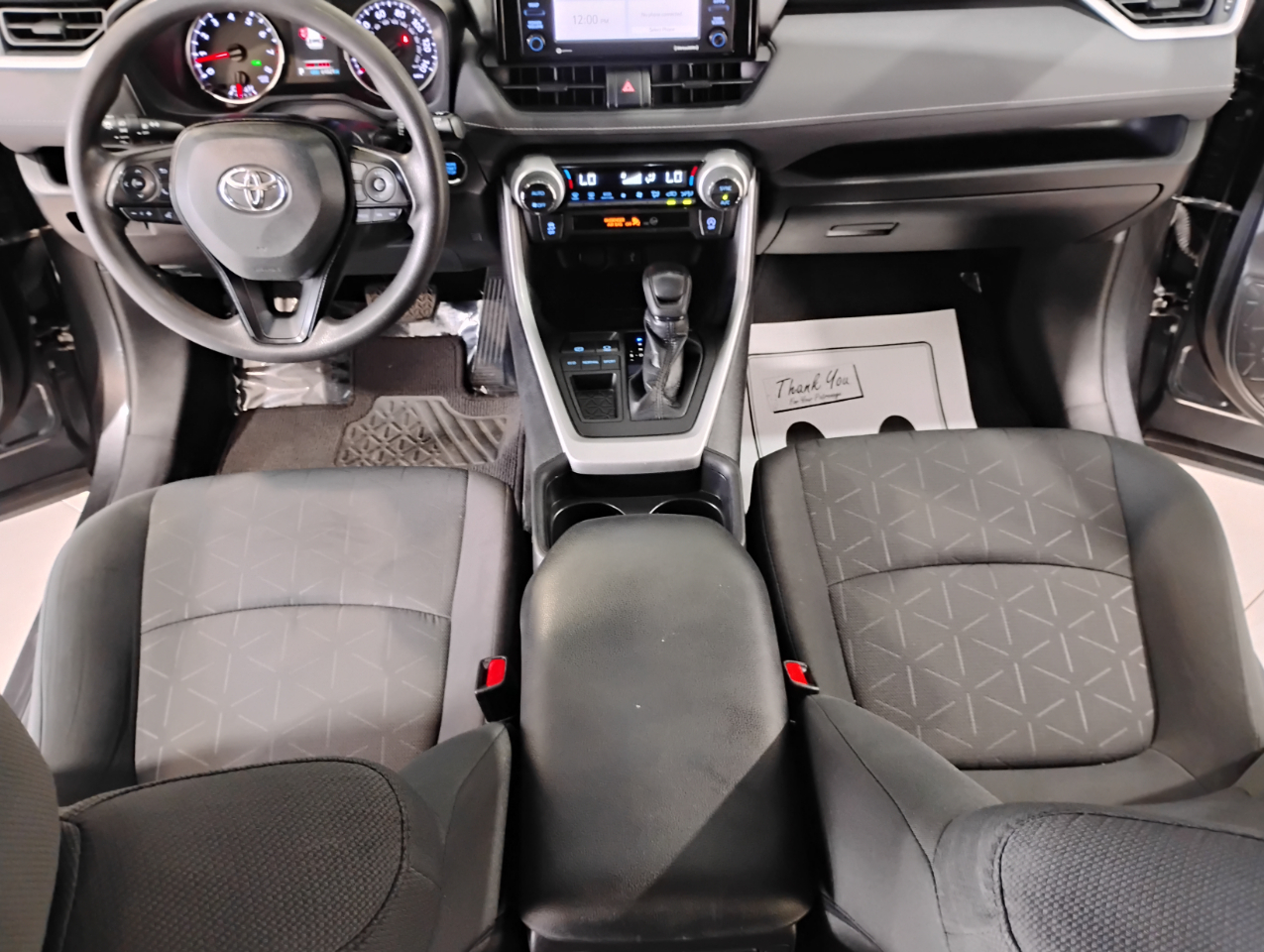 Toyota RAV4 XLE 2021